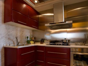 现代简约风三居厨房红色橱柜效果图 L型整体橱柜效果图