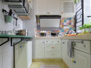 田园风格厨房整体橱柜图片 白色橱柜效果图