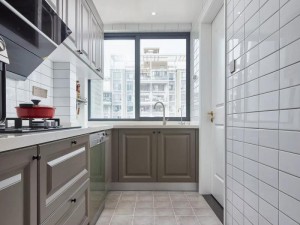 L型厨房装修效果图 灰色橱柜图片